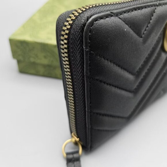 Gucci Marmont Black Wallet with Gold GG Hardware - Picture 2 of 9